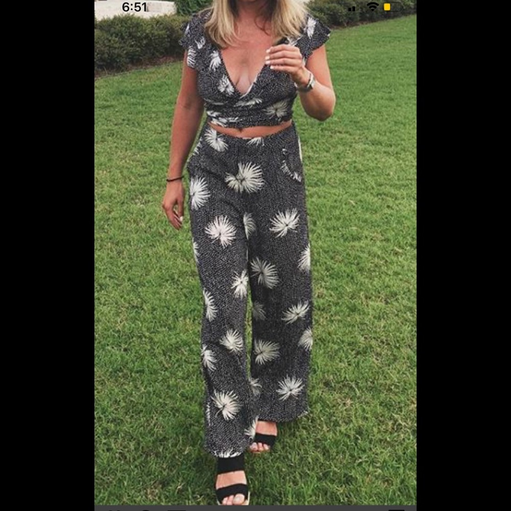 Billabong two piece set